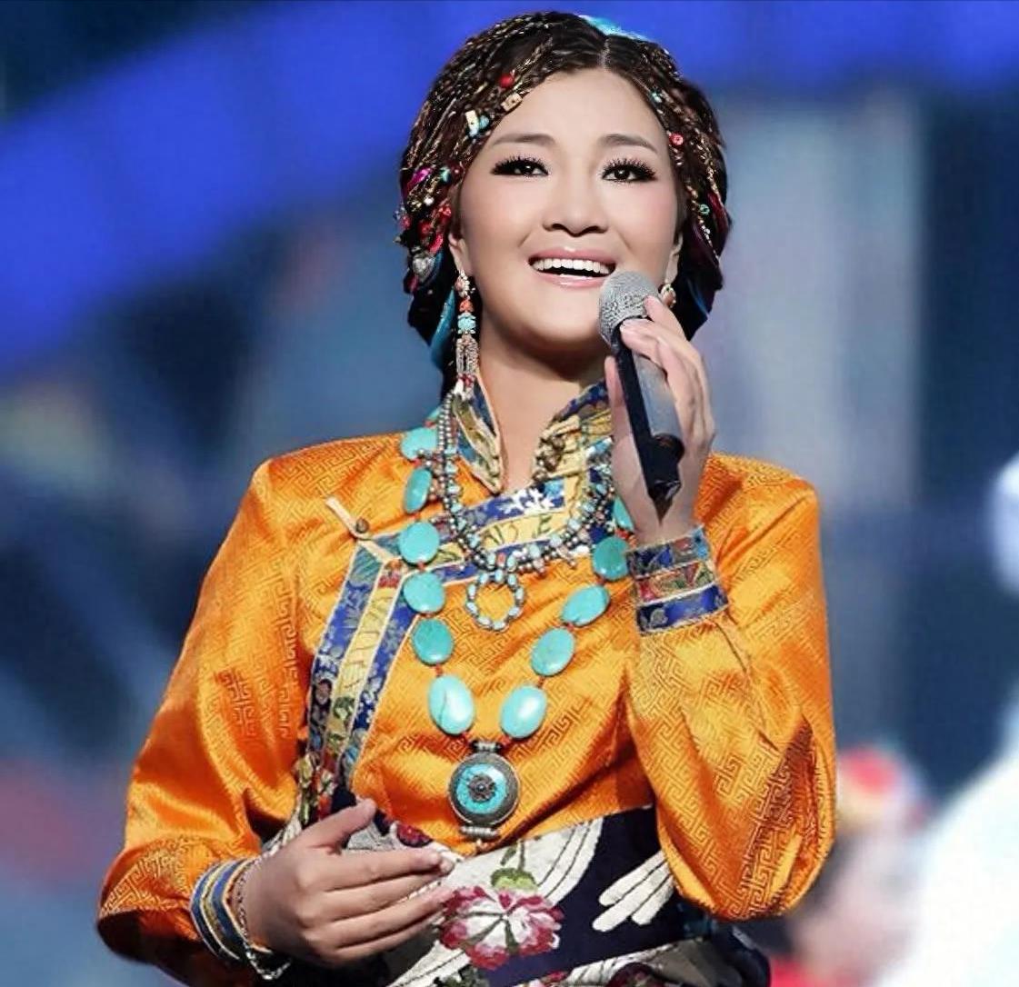 歌手降央卓玛现状,降央卓玛生了几个娃