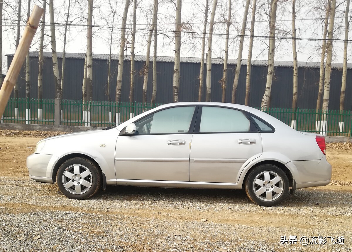 我40岁，媳妇25岁，岳母50岁，我们三人生活在小县城，幸福美满