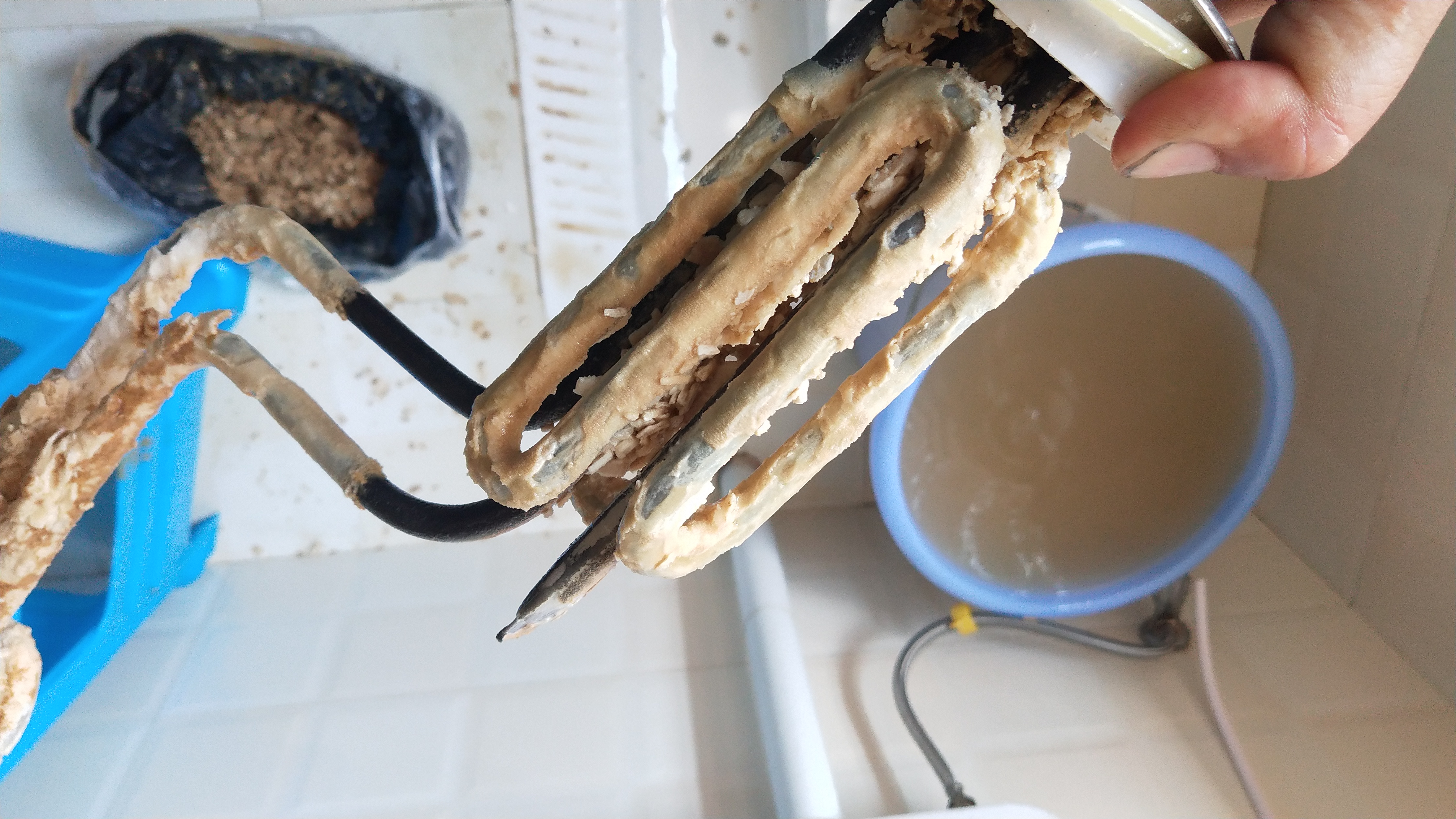 电热水器热水口不出热水维修教程,midea热水器不出热水怎么解决