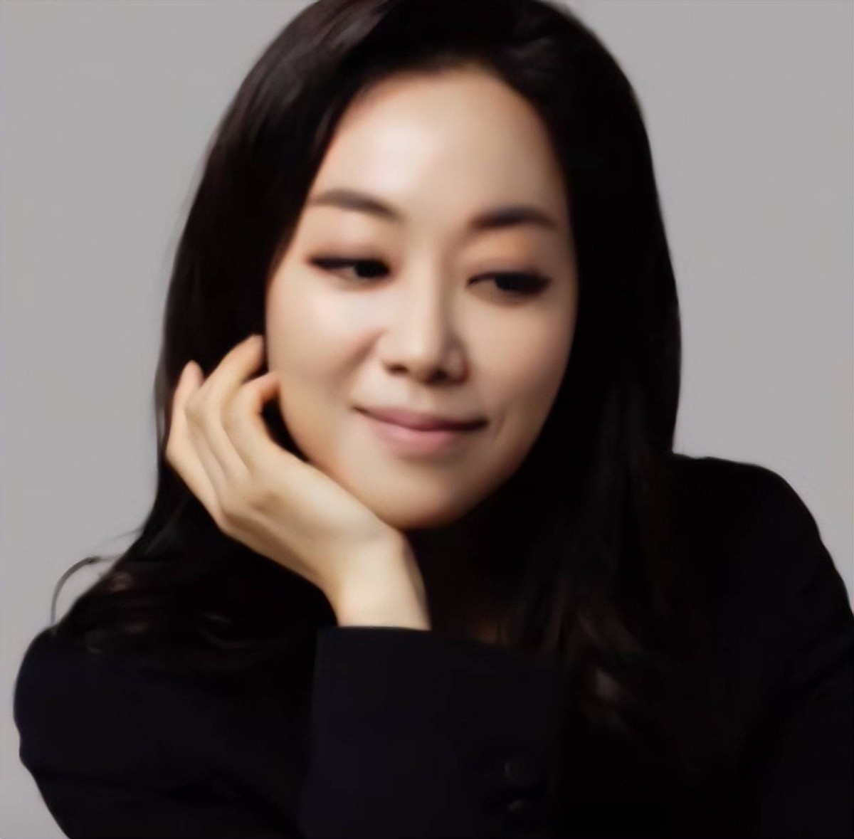 韩*歌国**手李尚恩女厕离奇身亡，死因惹人猜测