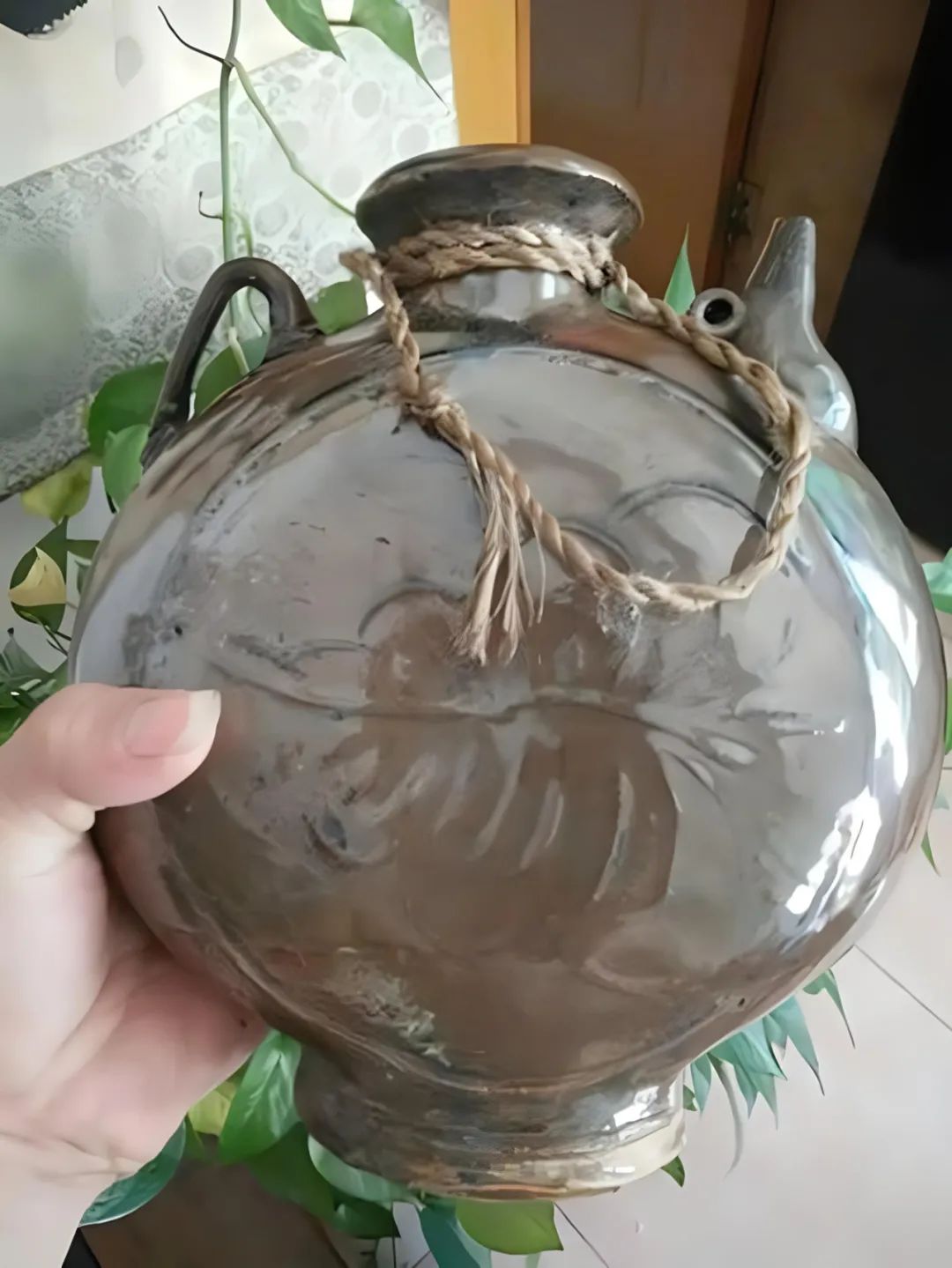 桶装水塑料颗粒的危害,瓶装水含有塑料微粒怎样去除