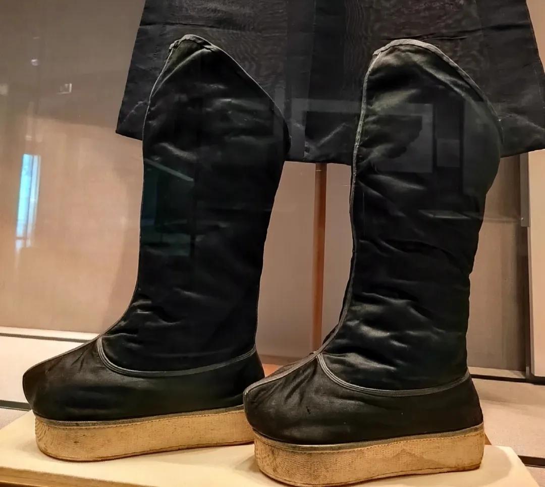 中国丝绸博物馆和中国之江博物馆,博物馆中国的服装