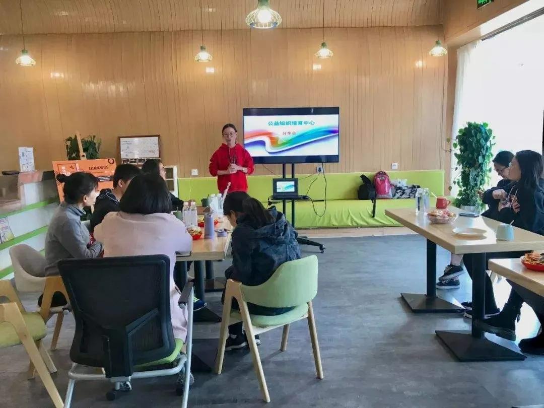 女40到50岁考社工证有用吗,社工证的价值