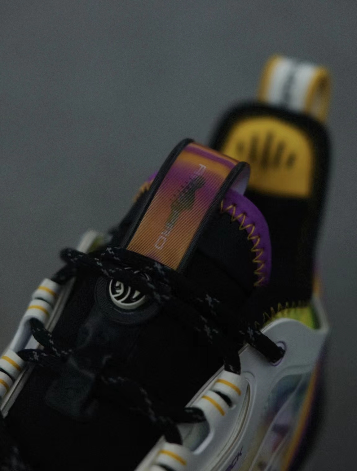 Adidas好好学习一下!361度AG3Pro低帮版“吉他之神”配色曝光