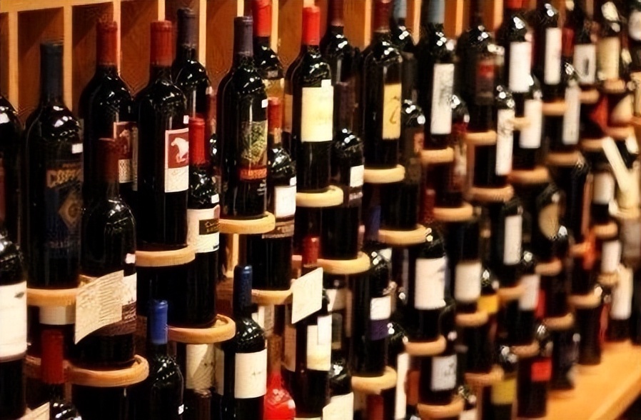 葡萄酒行业触底了吗,葡萄酒低迷