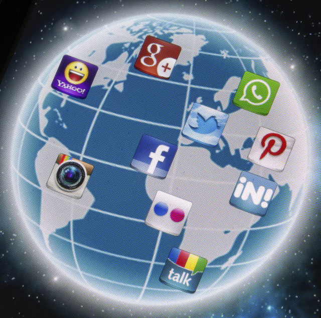 whatsapp新号群发消息会被封号吗,whatsapp给老朋友群发会被封号吗