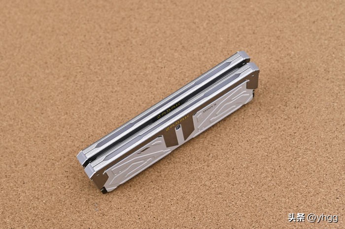 拆解华擎b760m,华擎b760m配合显卡