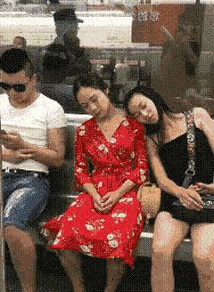 涔濅釜鍔ㄤ綔濮垮娍鎽嗘媿,涔濅釜鎵嬪娍鍔ㄤ綔