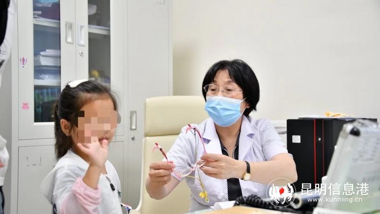 定期复查视力的目的,佩戴眼镜后为什么半年要复查