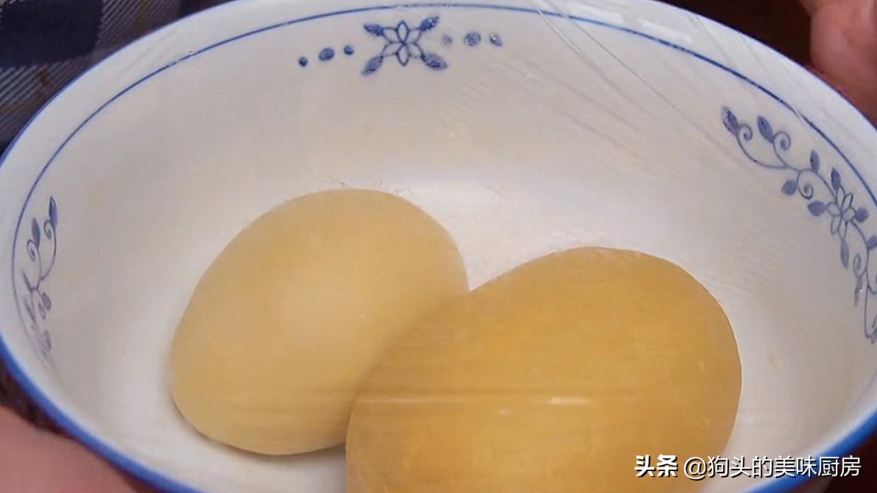 低筋面粉怎么做毛毛虫,面粉毛毛虫零食怎么做