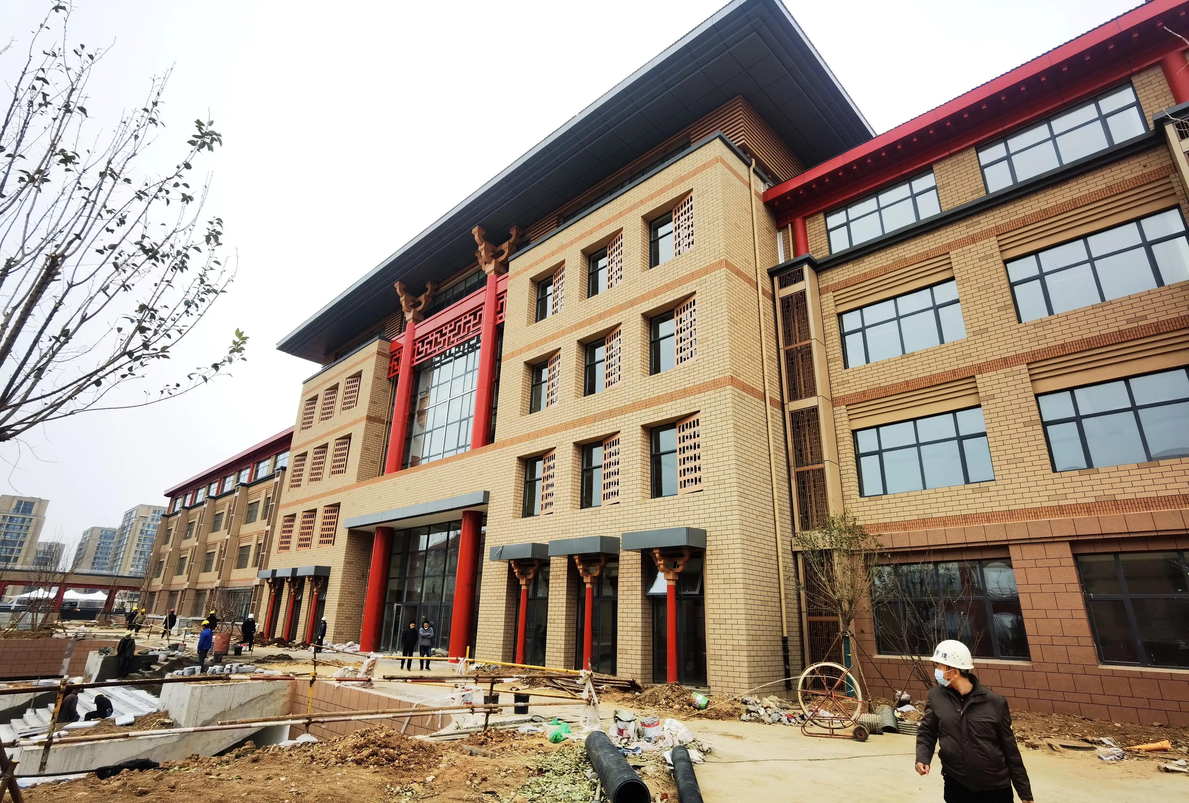 青岛实验初中探校,青岛实验中学游泳馆