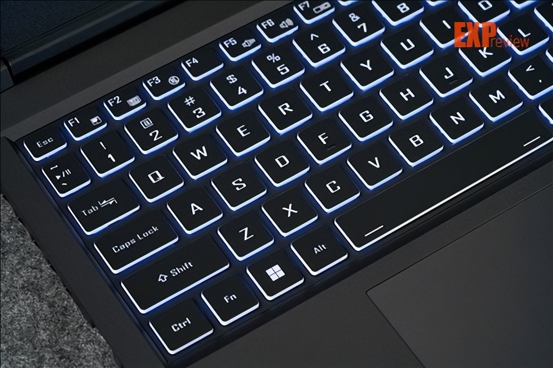 七彩虹将星x15i513500hx评测,七彩虹将星x15-xs12代i73050测评