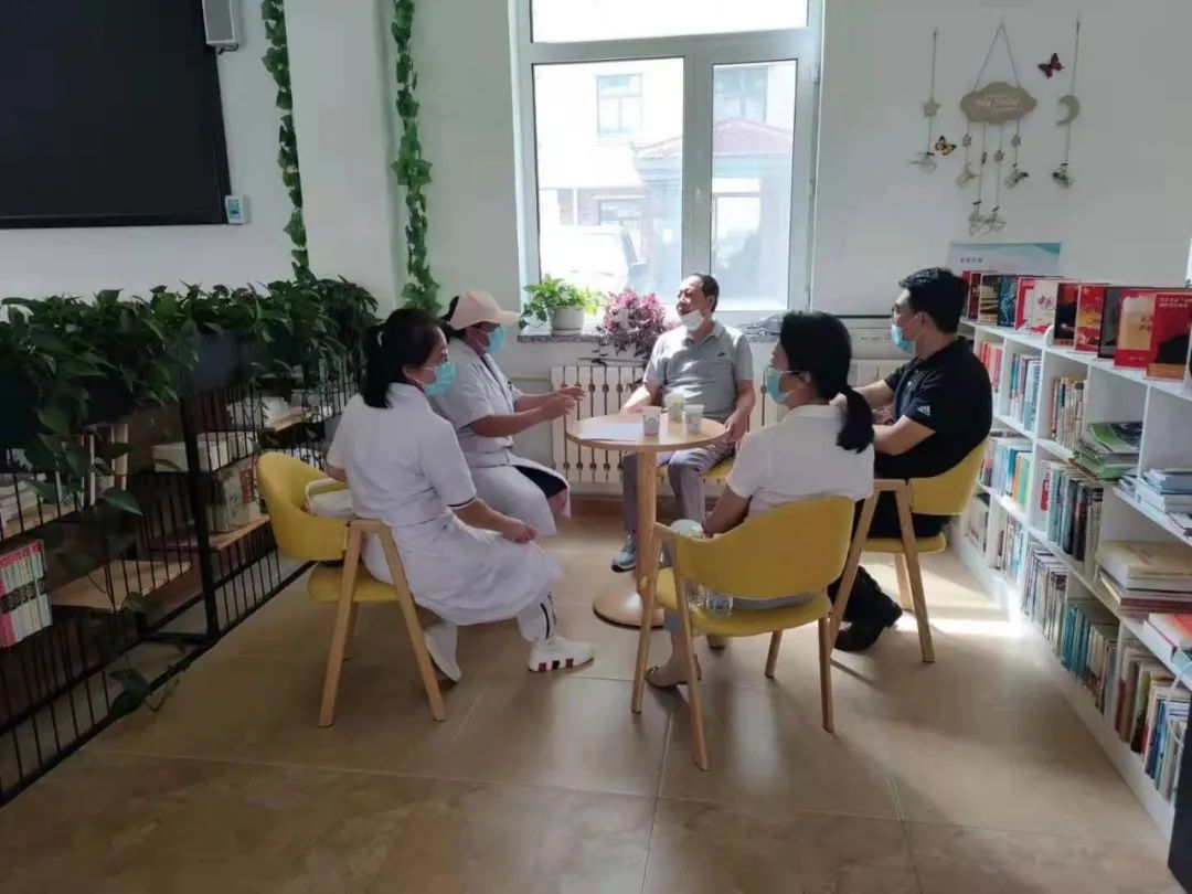 全力推进老年人疫苗接种工作 (各镇全力推进疫苗接种工作)