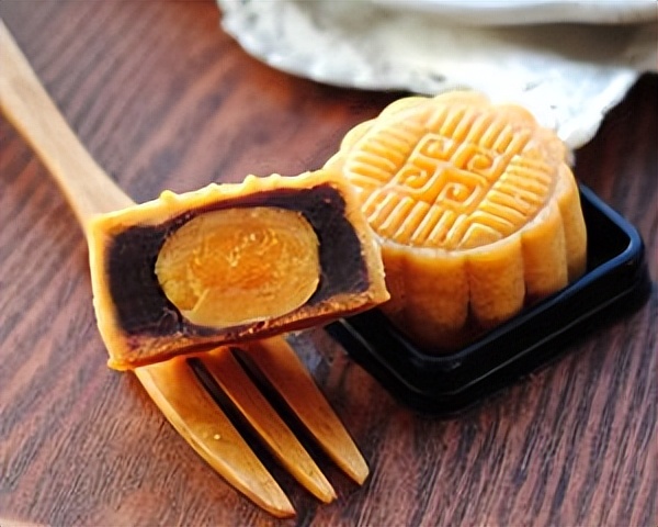 养鸭专业户一年赚多少钱,养鸭1000只蛋鸭利润和成本高吗