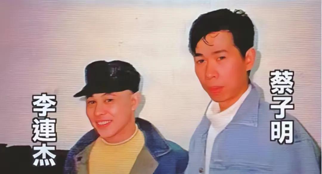 李连杰老了的图片,李连杰近照苍老似老头