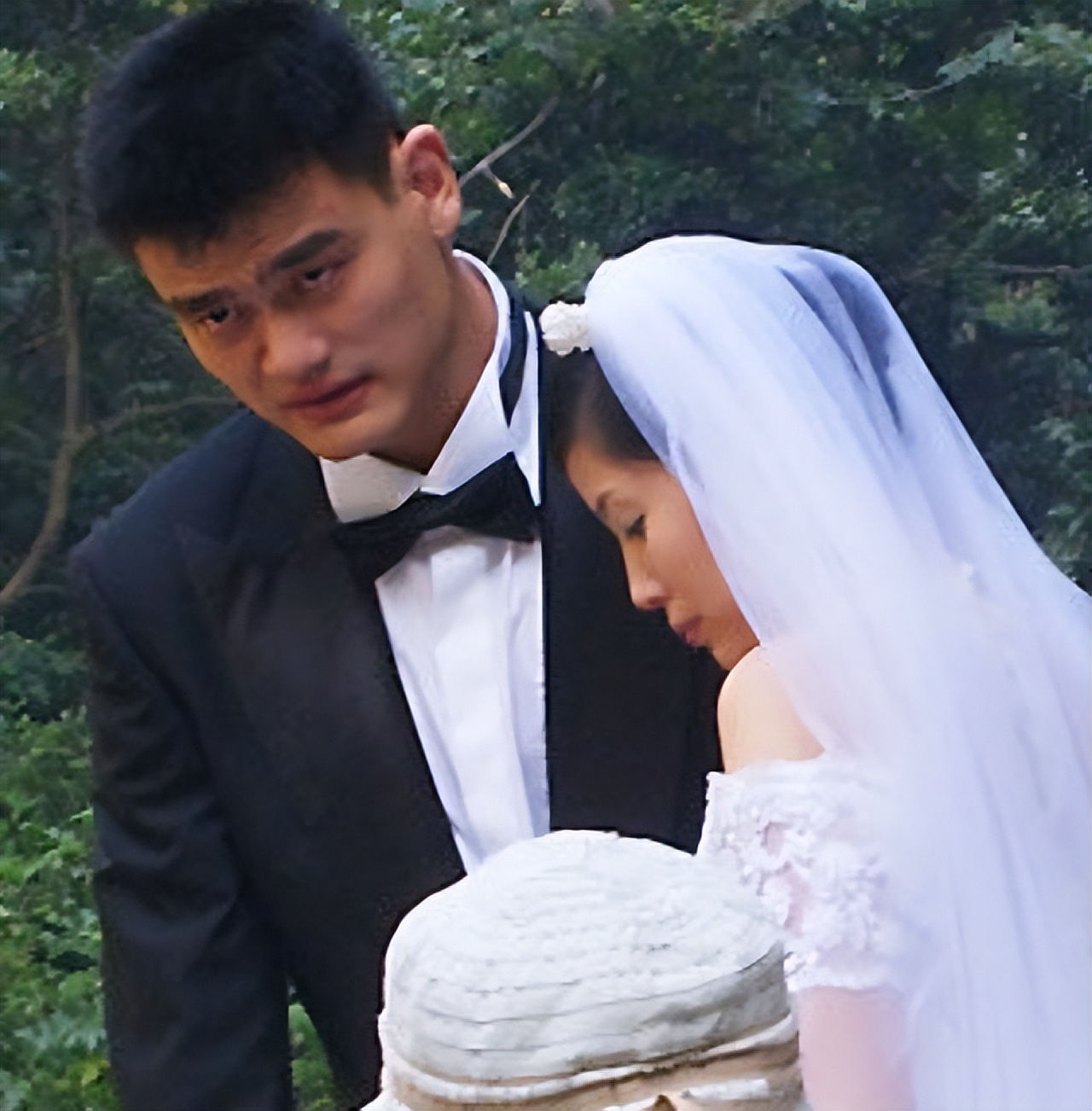 叶莉嫁给姚明以前叶莉做什么工作,姚明老婆叶莉个人简历身高