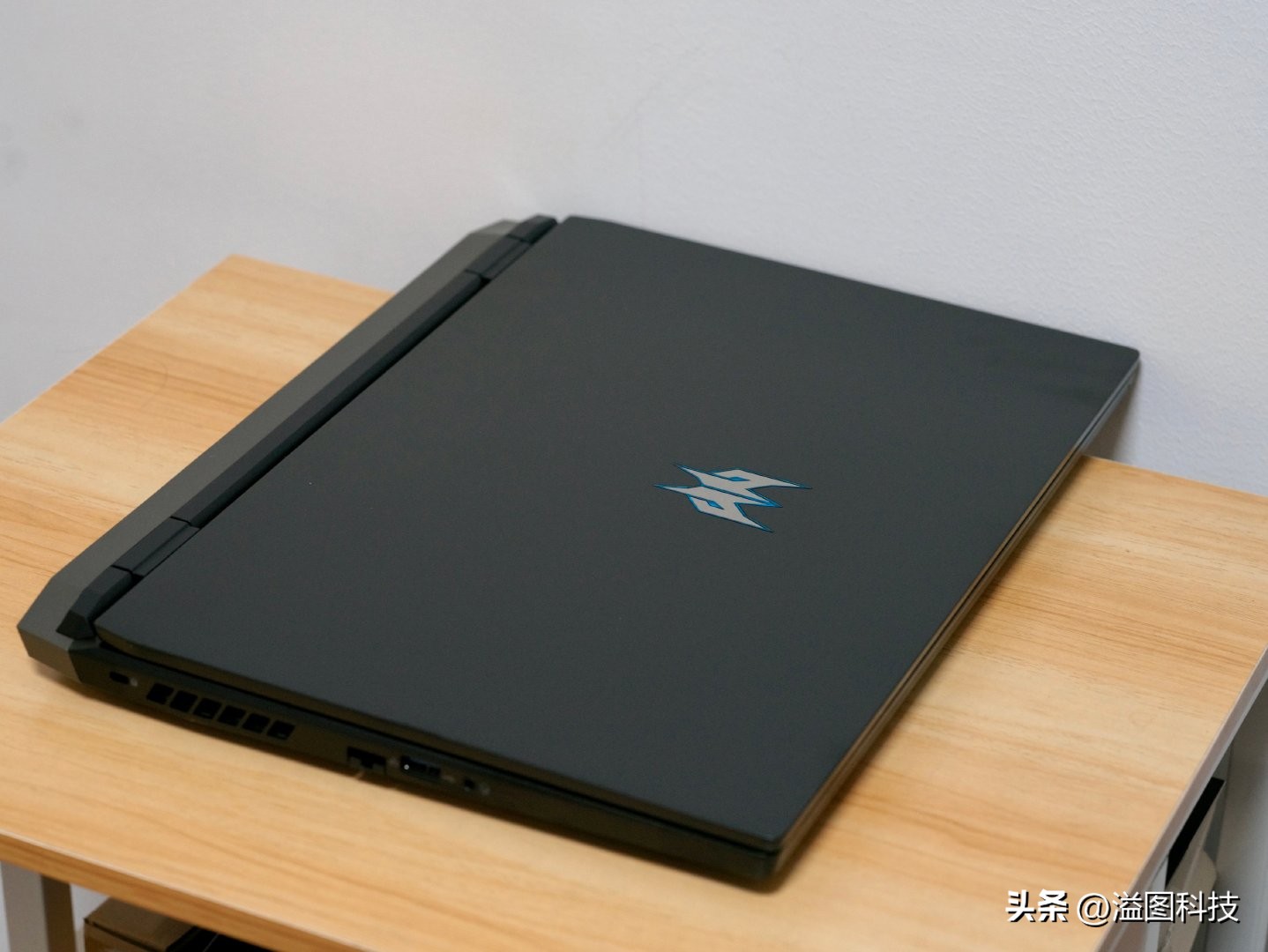 持续进化的游戏,宏碁掠夺者战斧300和拯救者r9000p