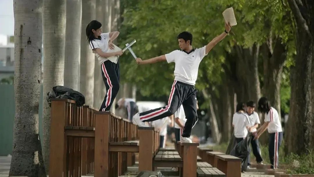 歌词经典语录100句,最打动人心的经典歌词句子