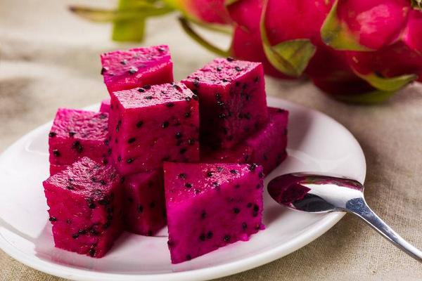 夏天火龙果好卖吗,火龙果在几月份最适合吃