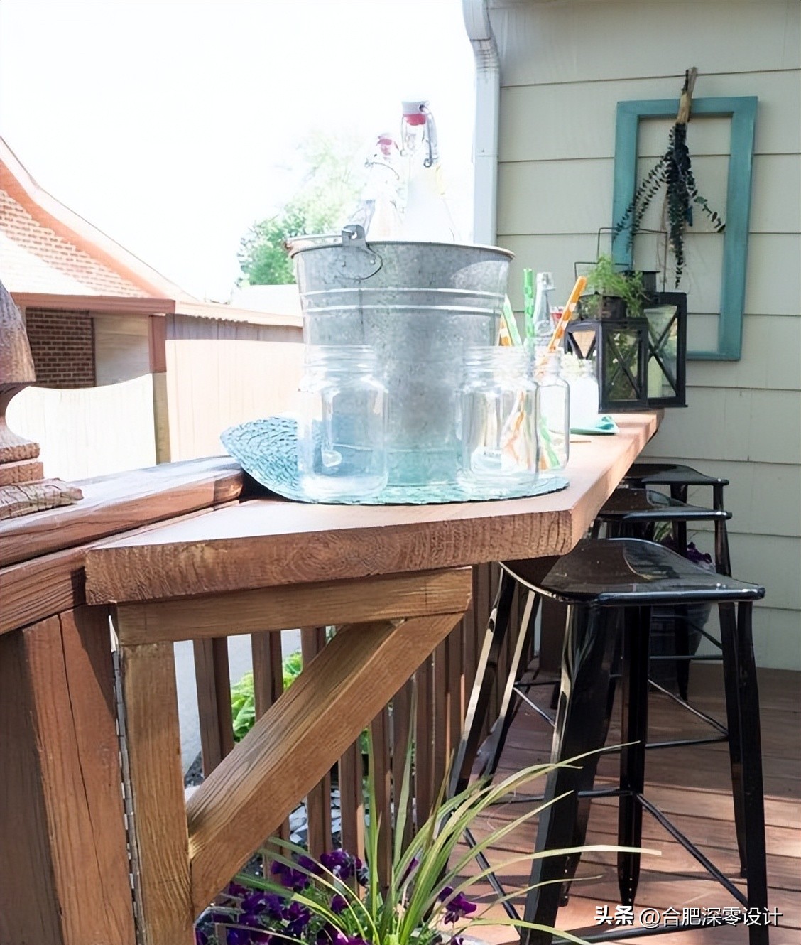 有院子，何必执着买餐桌椅呢，护栏加宽就可以，风水雨淋也不心疼