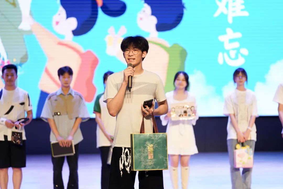 重庆市江北中学毕业典礼|情系江中青云万里