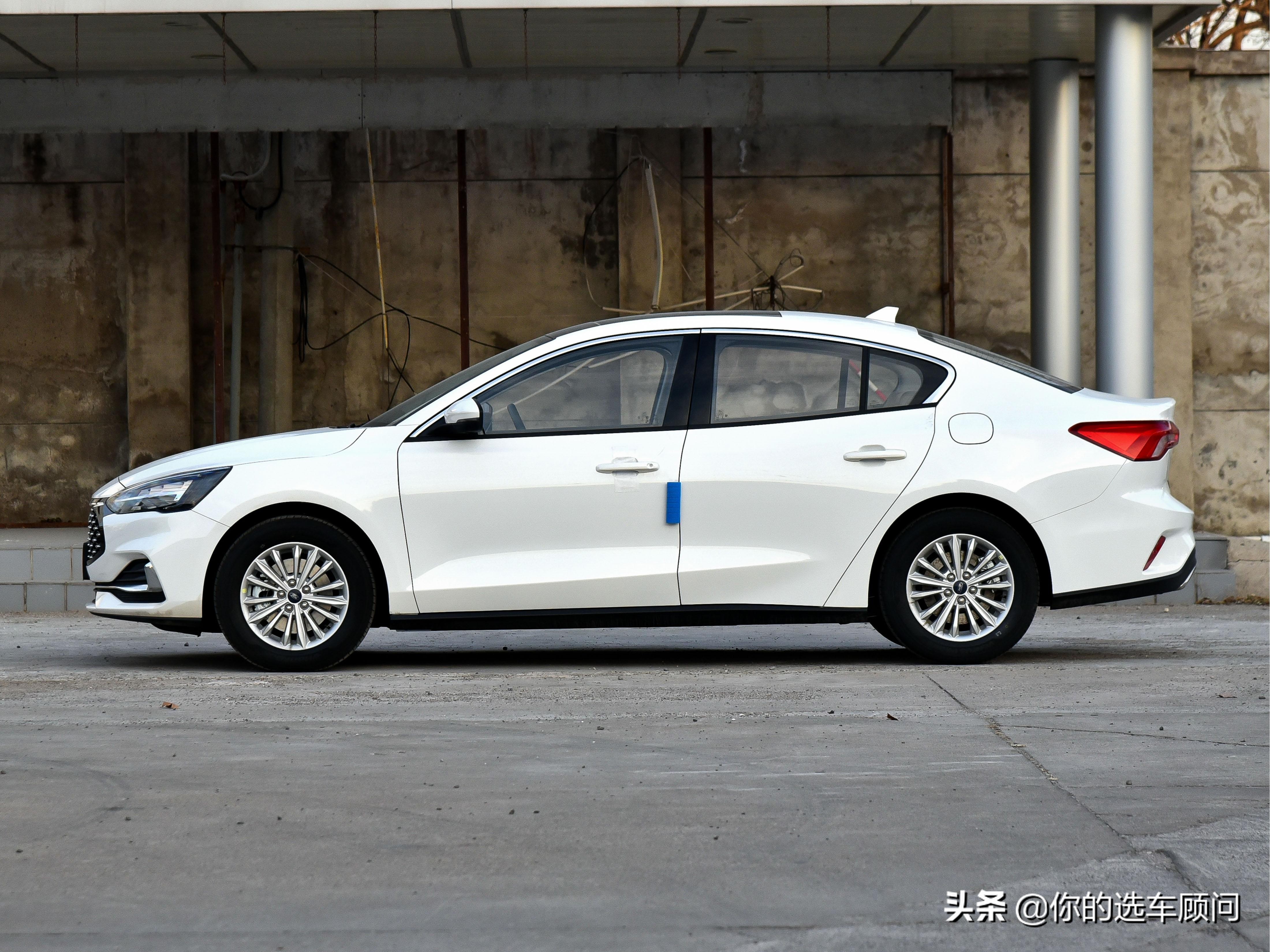 福克斯是紧凑型车吗,福特福克斯合资