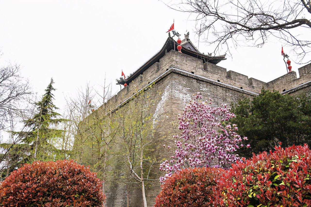 西安秦始皇陵墓风水怎么样,风水宝地秦始皇