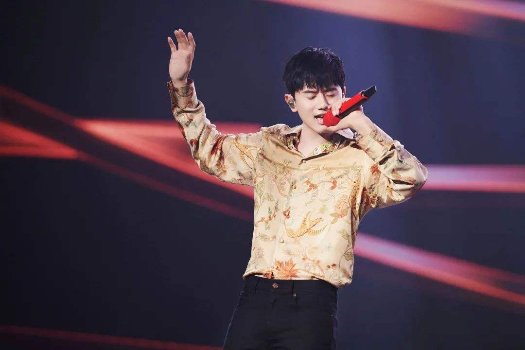 靠老婆成名的男明星,靠妻子上位的男明星