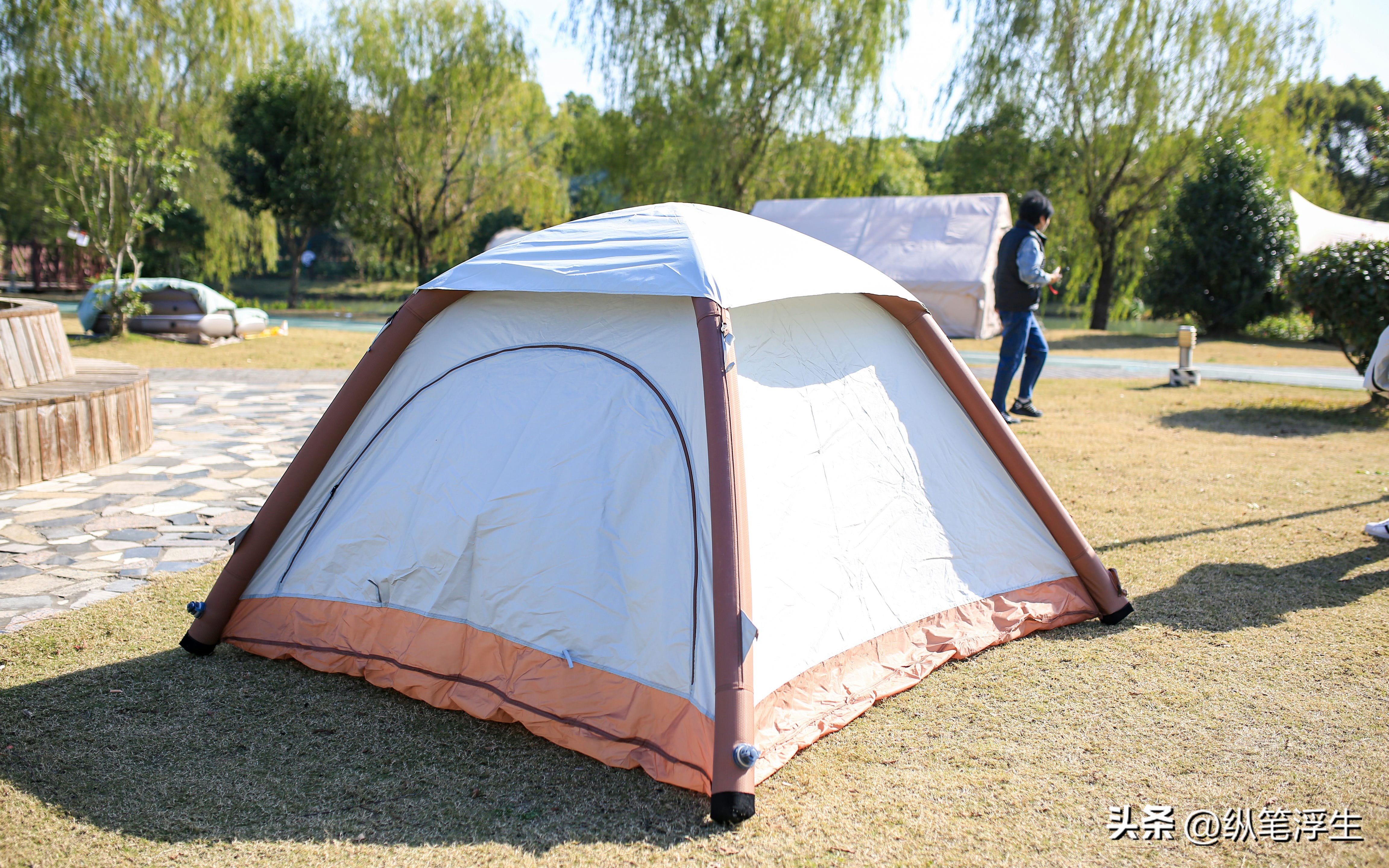 户外露营睡垫选蛋巢还是气垫,户外露营过夜买多厚的睡垫合适