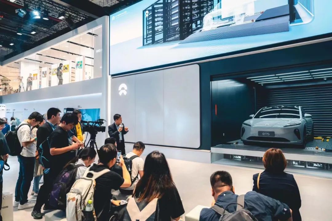 李斌解释蔚来为何不涨价,李斌谈蔚来全系降价3万元