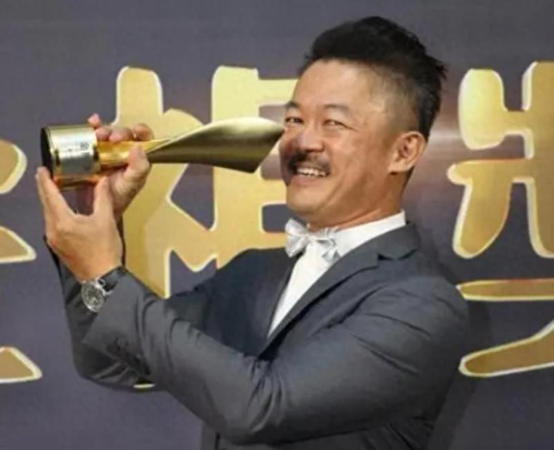 悲痛！51岁知名演员爬山猝死，家属目睹丧命，崩溃大哭晕倒