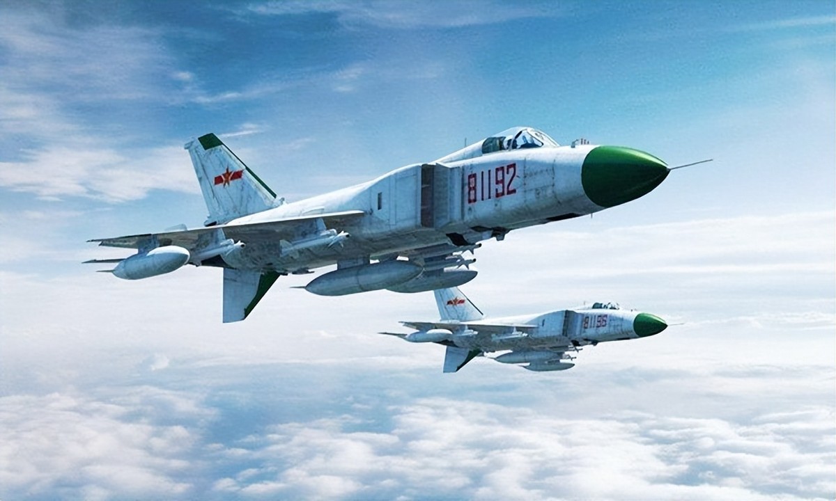 南海撞机后，中国从大卸八块的美国侦察机里，获得了哪些技术？