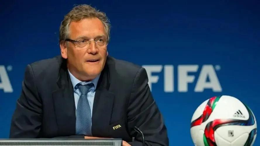 足球与啤酒,足球和酒的诗句