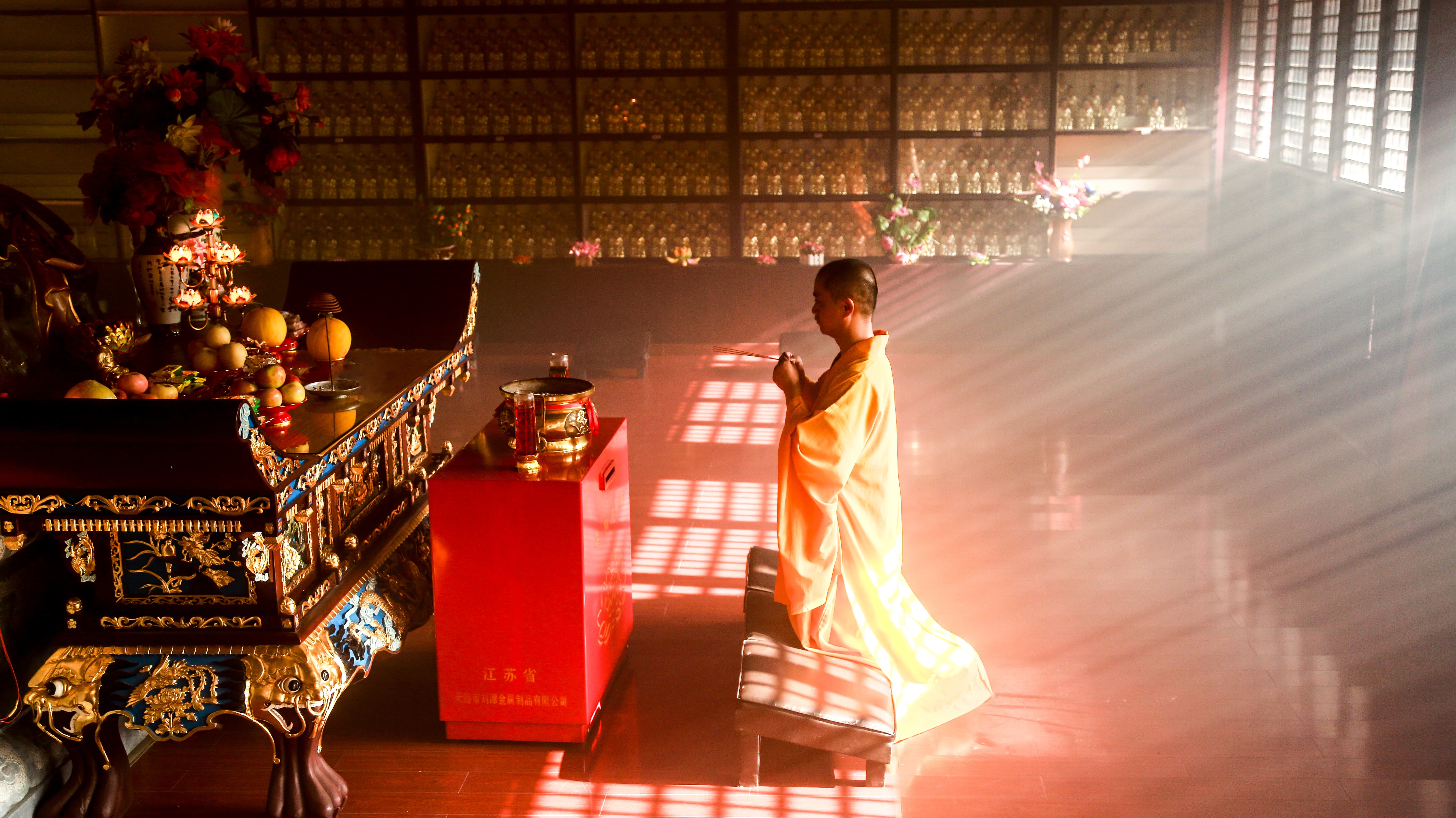 正月初一凤凰山登高祈福,大年初一祈福烧香诸事顺意