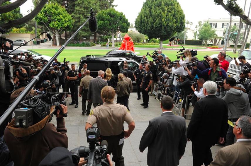 狗仔队爆料算不算侵犯别人隐私,狗仔队会歪曲事实吗