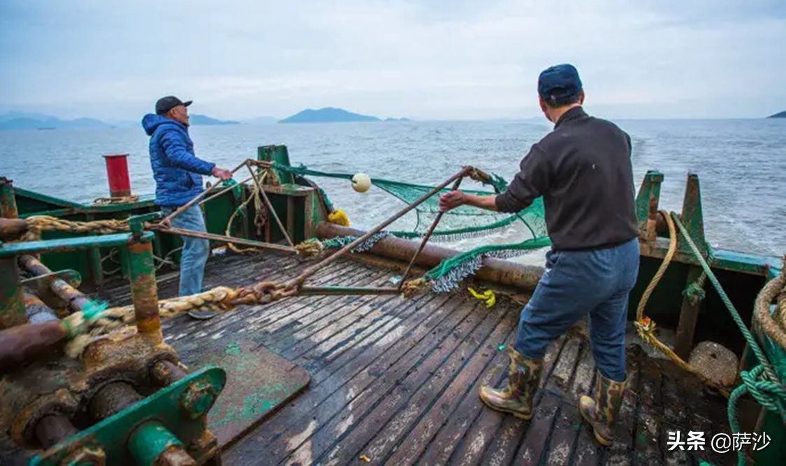 游轮抢劫案23人被杀,海盗抢劫杀害船员