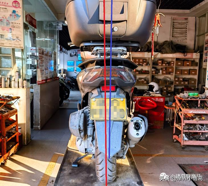 踏板摩托车侧翻发动机有影响吗,摩托车发动机吊架缓冲松了会怎样