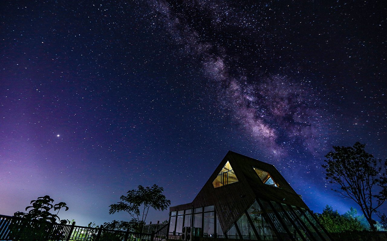 天池山民宿视频,南漳天池山木屋住宿价格表