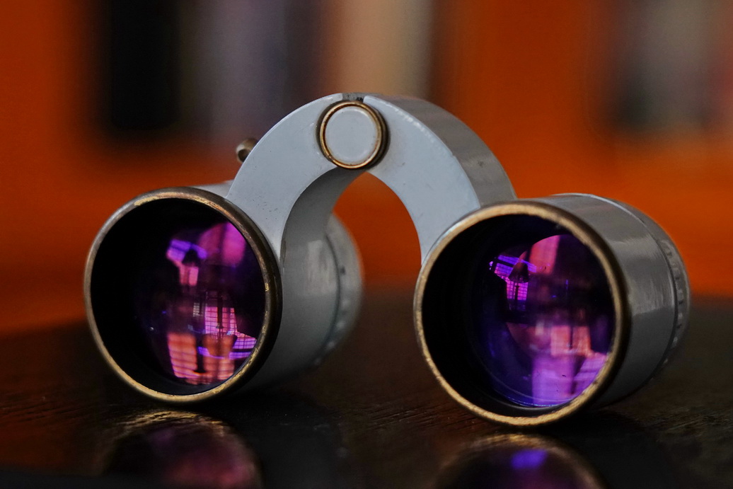 涓哄暐鏈変簺浜哄枩娆㈡敹钘忓啗鐢ㄦ湜杩滈暅,蹇呴』鏀惰棌鐨勫啗鐢ㄦ湜杩滈暅