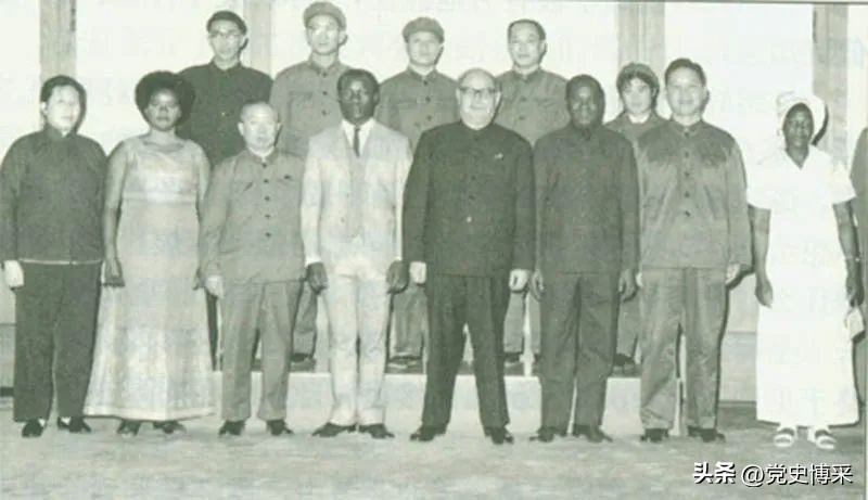 彭绍辉：参加了三个方面军长征的独臂开国上将，因反对张国焘险些被枪毙，毛主席称其比孔夫子还高明