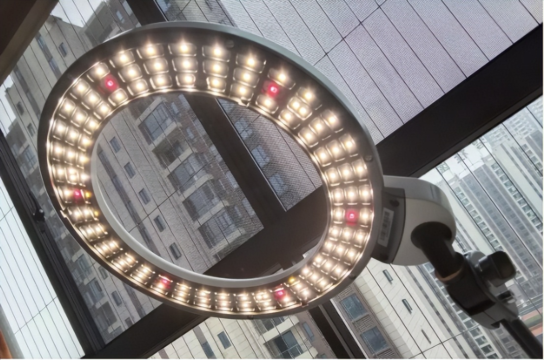 爱德华医生润眼灯评测,医生泪眼灯评测