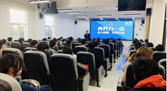 福建省高考复读机构推荐,福州封闭式高三复读机构推荐