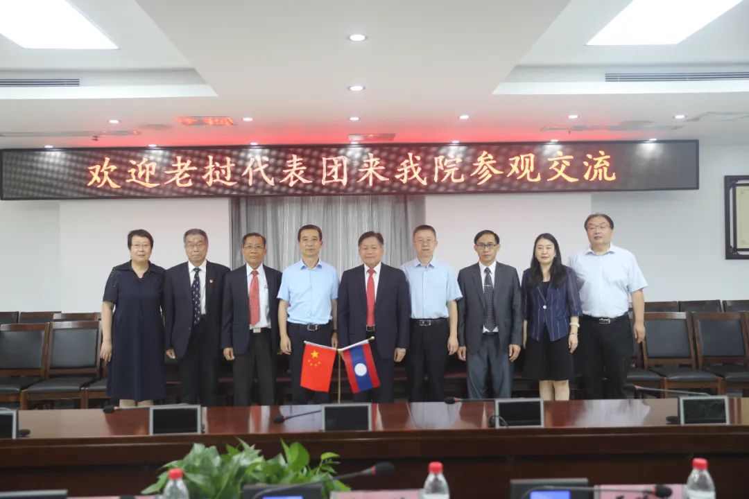 老挝国家代表团在云南,老挝人来中国医院