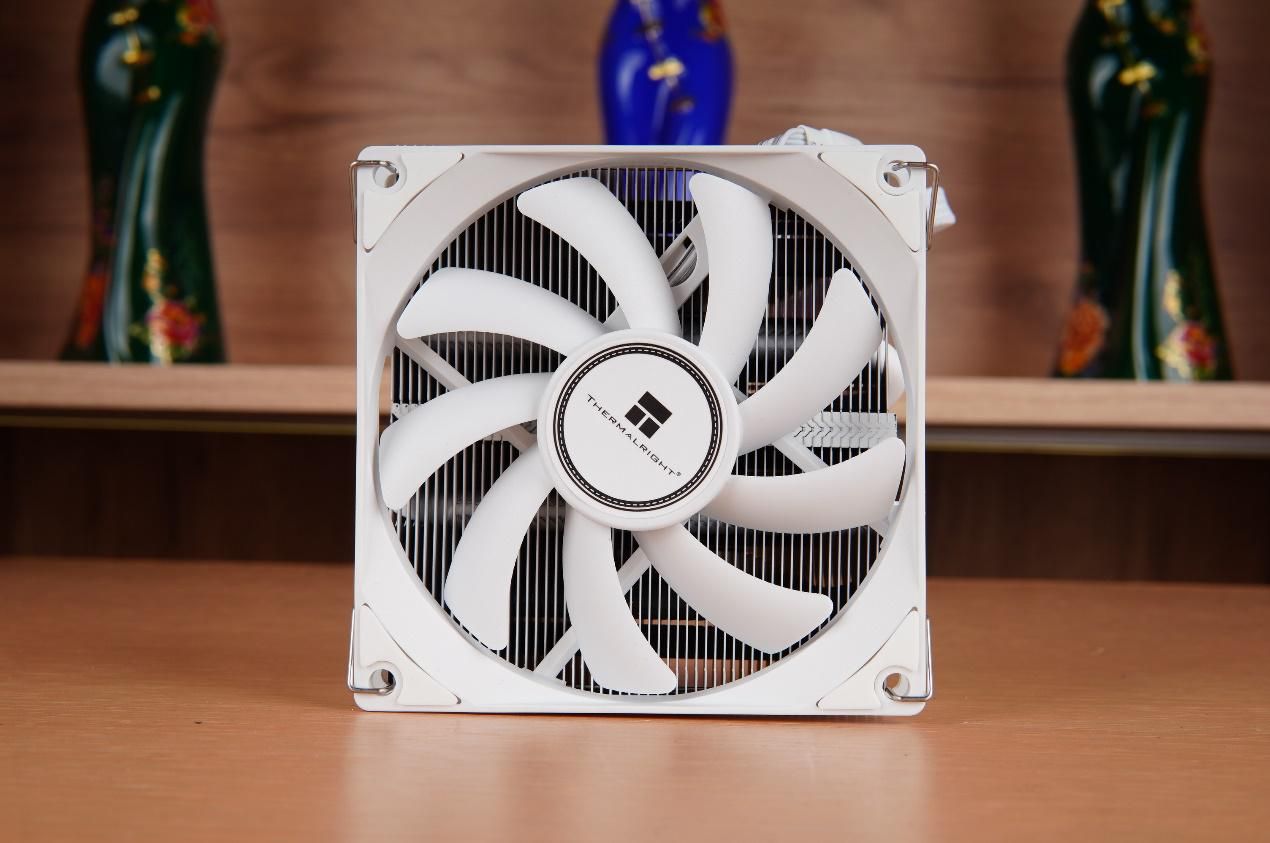 乔思伯v11主机配置推荐,乔思伯v11和v8机箱