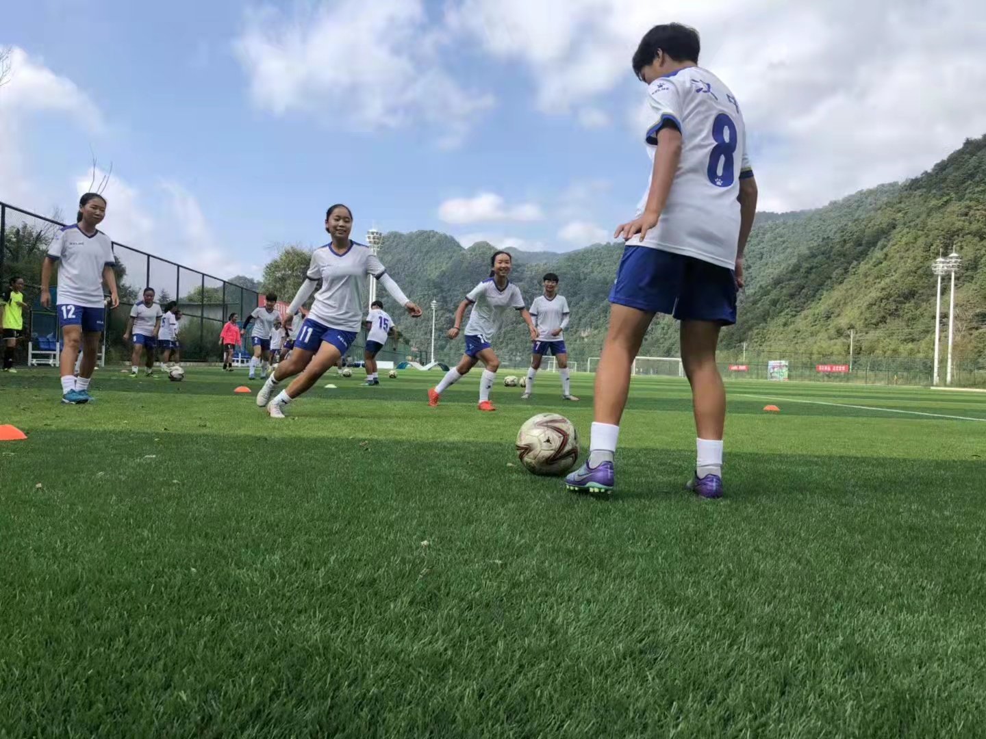 閾块數鐜懓浜氭床涔嬪穮,閾块數鐜懓涓浗濂宠冻閲嶅洖浜氭床涔嬪穮