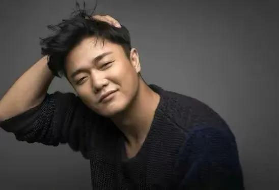 十大迷人小眼男星，一个比一个帅气，论样貌肖央第五，张若昀第二