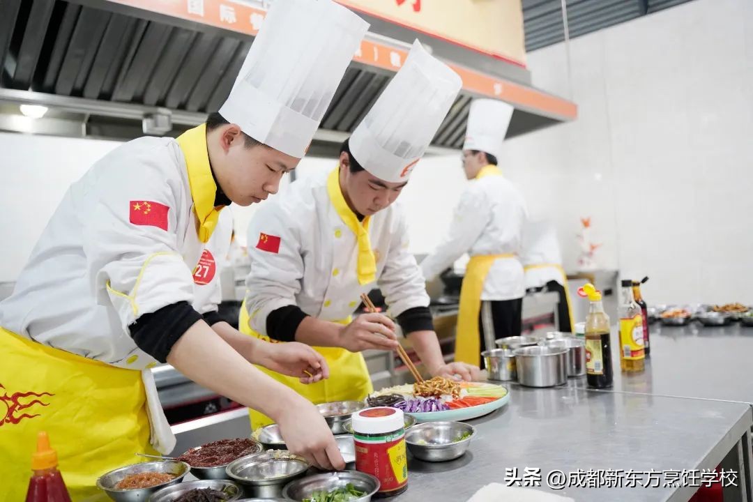 学厨师来湖北新东方烹饪学校,重庆新东方烹饪学院学厨师学费
