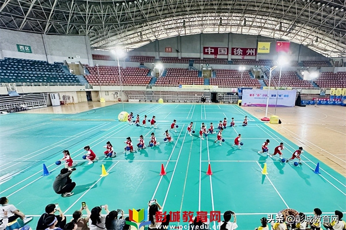 徐州市泉山区教工幼儿园庆六一亲子运动会