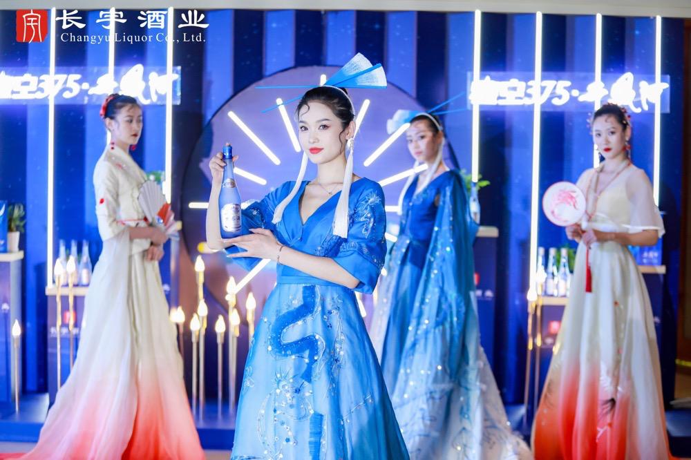 从大明宫到大酒海,西凤375酒经销商大会跨越千年的沉浸式体验