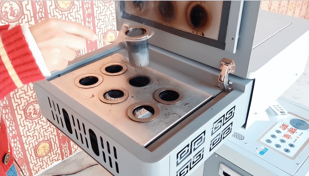 智能艾灸仪器和普通艾灸的区别,艾灸仪的十大功能